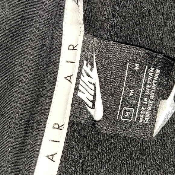 Nike Air. Full-zip w/hood, Baggy and short fit. Streetwear.Women's size Medium. - Picture 2 of 13
